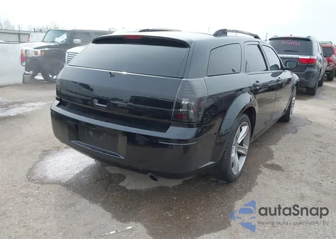 2005 Dodge Magnum Se z USA, uszkodzony, nr VIN 2D4FV48V15H546976